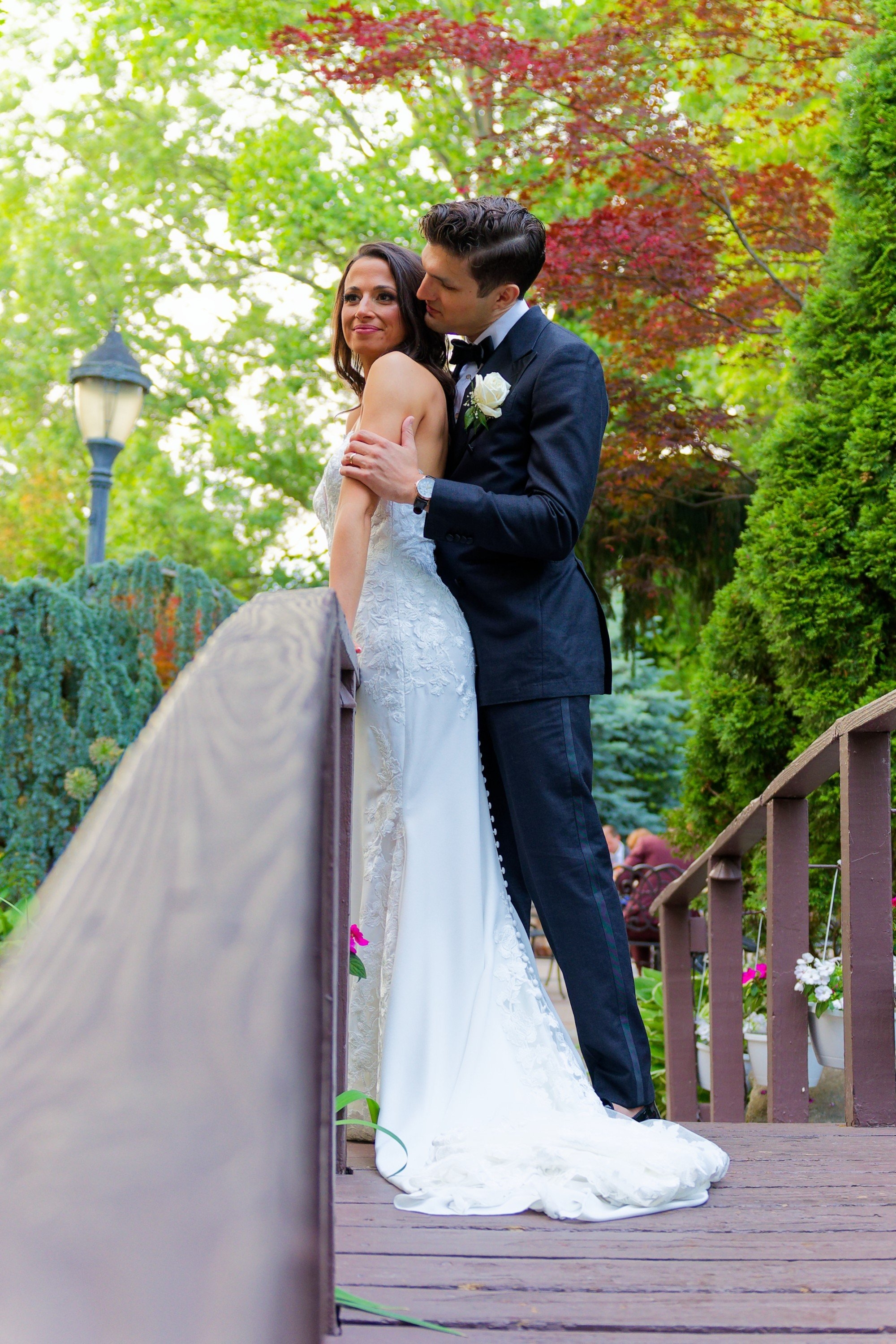 carousel-hero-element image-0